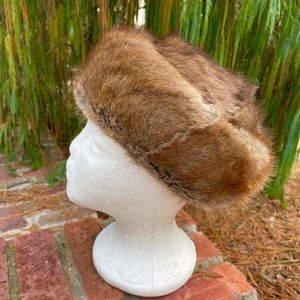 Vintage Bohemian Style Muskrat Fur Hat! 💕Loved 😍